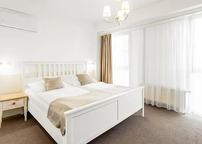 Hotel Saris